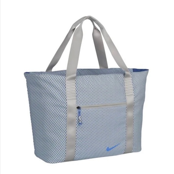 Nike Handbags - Nike women’s tote bag ll